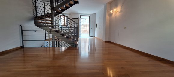 5 bedrooms Duplex in Ancona, Italy No. 318719 8