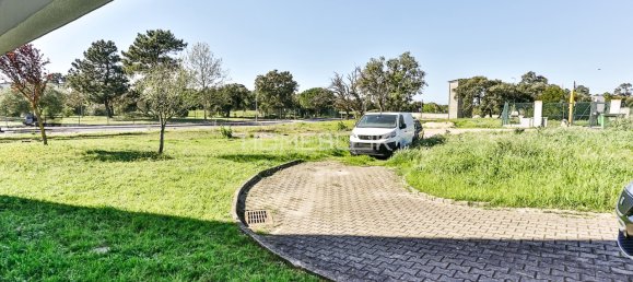 1083m² Land in Palmela, Portugal No. 76849 9