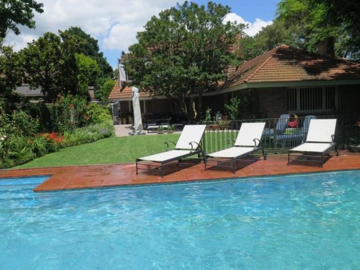 5 bedrooms House in San Isidro, Argentina No. 59051