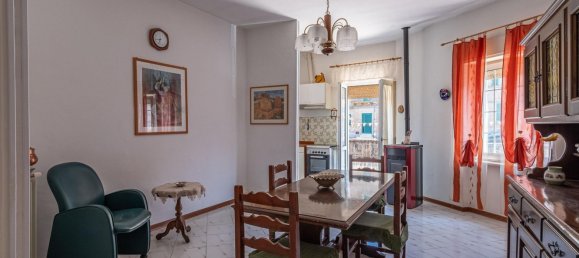 4 rooms Apartment in Sorano, Italy No. 287668 6