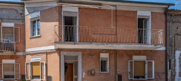 4 rooms Apartment in Sorano, Italy No. 287668 2