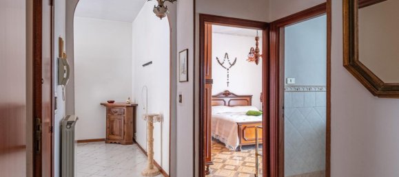 4 rooms Apartment in Sorano, Italy No. 287668 4