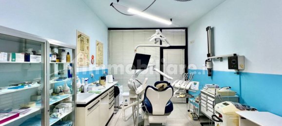 Bureau à Lonato del Garda, Italy 130m² No. 354501 7