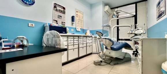 Bureau à Lonato del Garda, Italy 130m² No. 354501 2