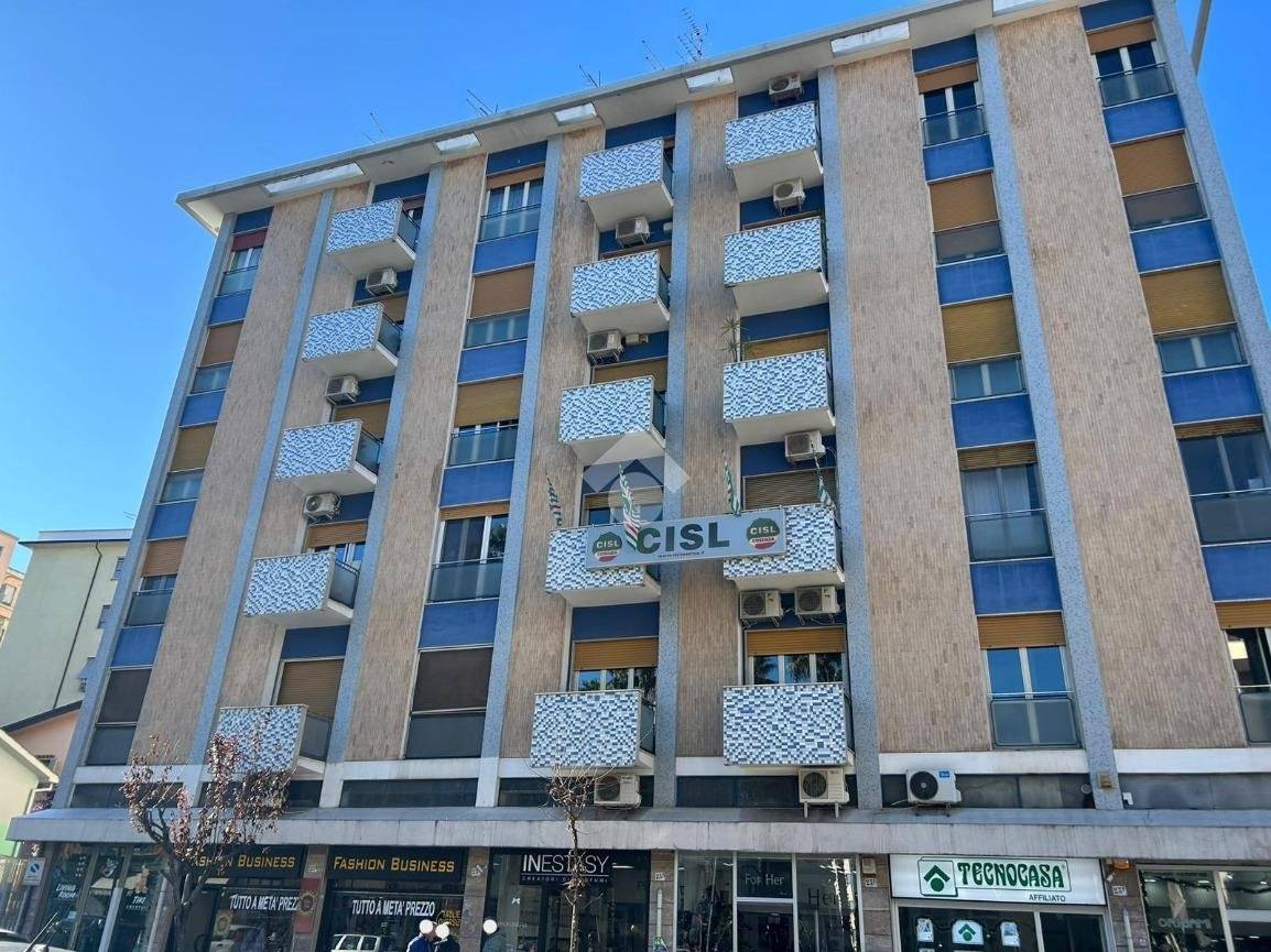 3 bedrooms Apartment in Cosenza, Italy No. 170240