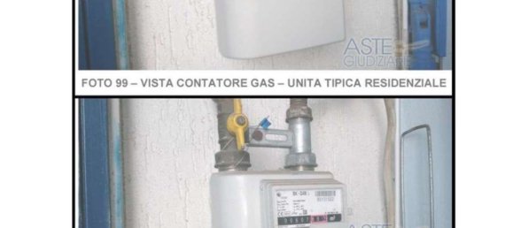 4 rooms Apartment in Naples, Italy No. 9959 18