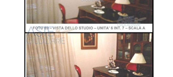 4 rooms Apartment in Naples, Italy No. 9959 13