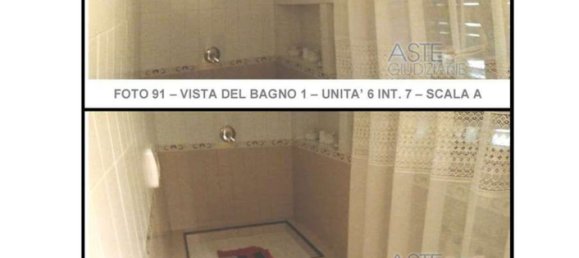4 rooms Apartment in Naples, Italy No. 9959 14