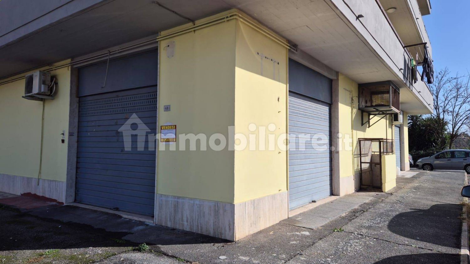 2 rooms Commercial property in Fonte Nuova, Italy No. 142331