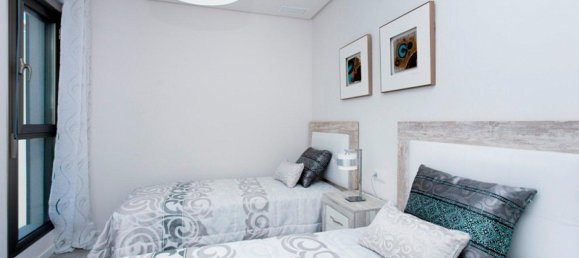 3 Schlafzimmer Wohnung in Villamartin, Spain, Nr. 7070 4