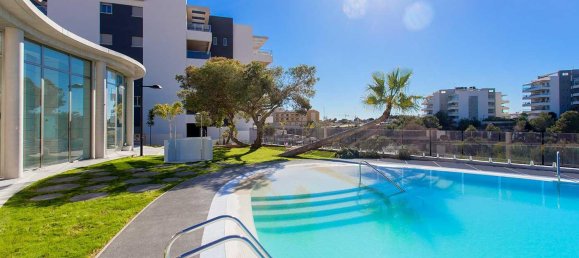 3 Schlafzimmer Wohnung in Villamartin, Spain, Nr. 7070 13