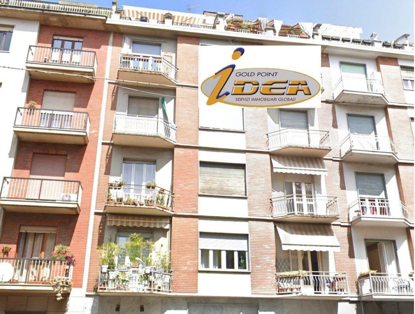 3 rooms Apartment in Turin, Italy No. 309170