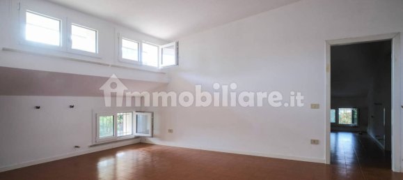 Квартира с 2 спальнями в Монтелабате, Италия № 266359 13