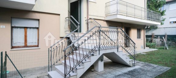 Квартира с 2 спальнями в Монтелабате, Италия № 266359 22