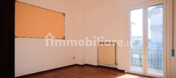 Квартира с 2 спальнями в Монтелабате, Италия № 266359 5