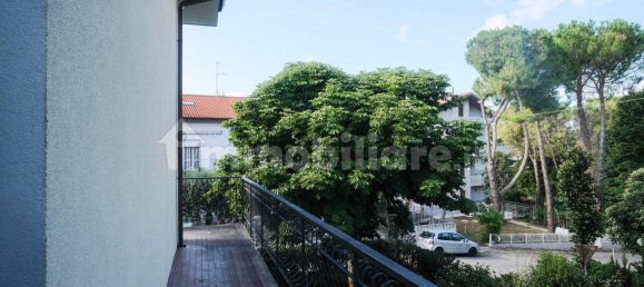 Квартира с 2 спальнями в Монтелабате, Италия № 266359 10