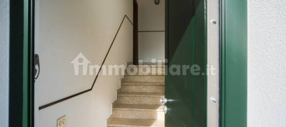 Квартира с 2 спальнями в Монтелабате, Италия № 266359 19