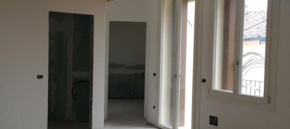 3 rooms Duplex in Vicenza, Italy No. 158759 39