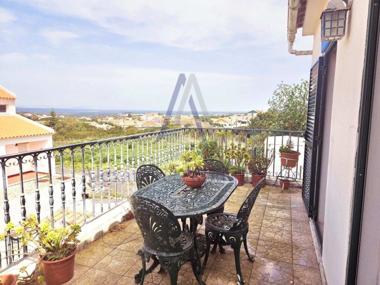 3 bedrooms House in Sesimbra, Portugal No. 267074