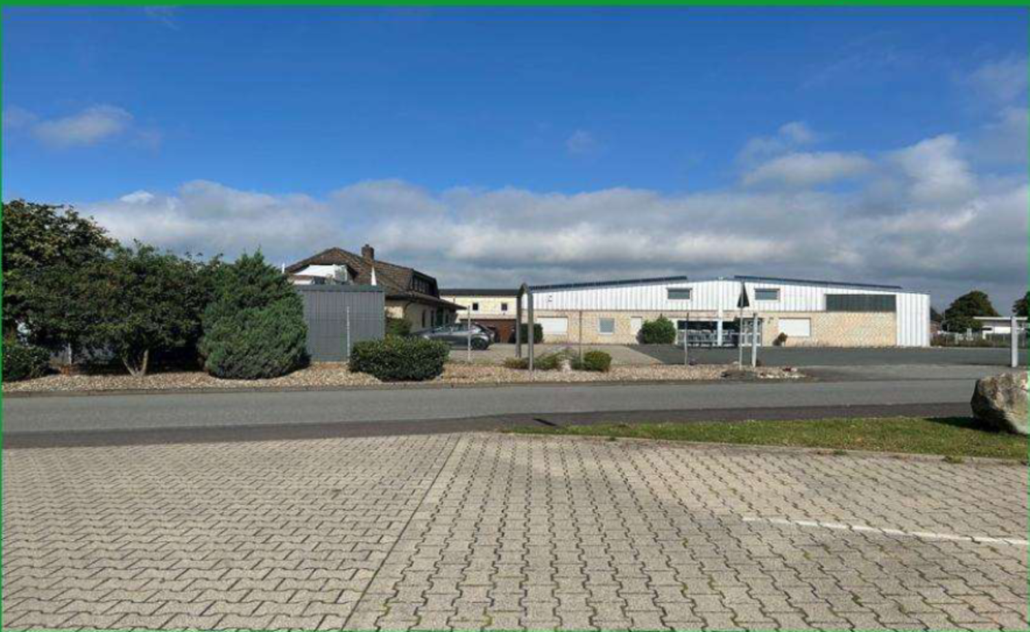 Almacén en Gutersloh, Germany 5207 m² No. 288065