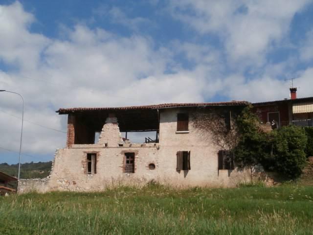 4 rooms House in Paitone, Italy No. 176664