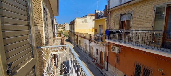 Casa de 4 divisões em San Paolo di Civitate, Italy N.º 104551 12
