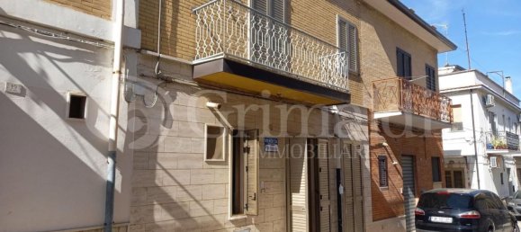 Casa de 4 divisões em San Paolo di Civitate, Italy N.º 104551 4