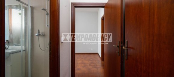 Apartamento de 4 habitaciónes en Sassuolo, Italy No. 276108 11