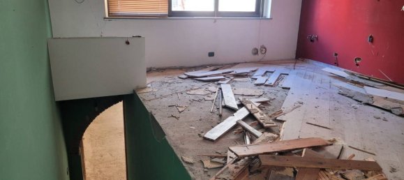 Коммерческая недвижимость с 2 комнатами в Флоренция, Италия № 331252 19