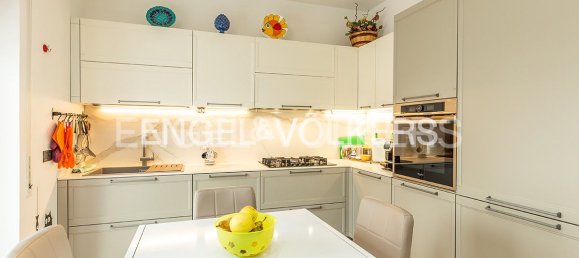 Квартира с 3 спальнями в Рим, Италия № 129191 5