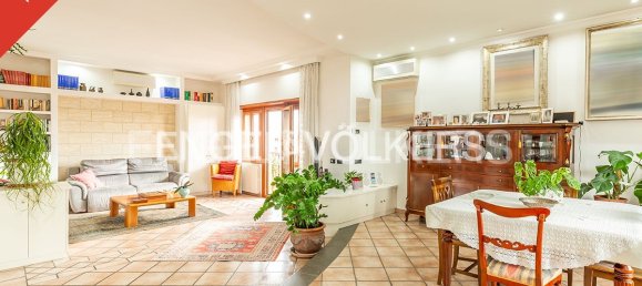 Квартира с 3 спальнями в Рим, Италия № 129191 23