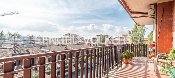 Квартира с 3 спальнями в Рим, Италия № 129191 7