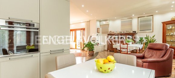 Квартира с 3 спальнями в Рим, Италия № 129191 6