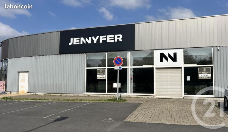 Propiedad comercial en Bruay-la-Buissiere, France 600 m² No. 312162