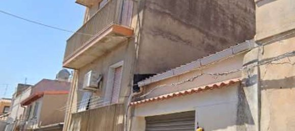 5 rooms Apartment in Pachino, Italy No. 51059 2