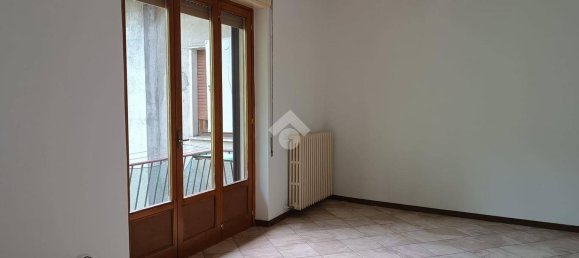 2 bedrooms Apartment in Castelletto sopra Ticino, Italy No. 66387 4