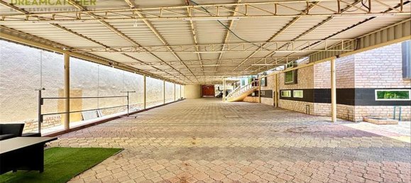 10 bedrooms Villa in Seih Al Uraibi, UAE No. 34947 24