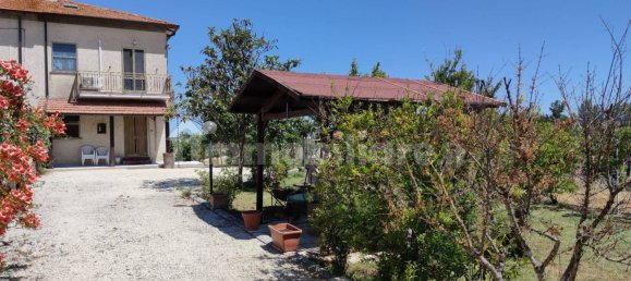 5 rooms Building in Montefalco, Italy No. 356594 2