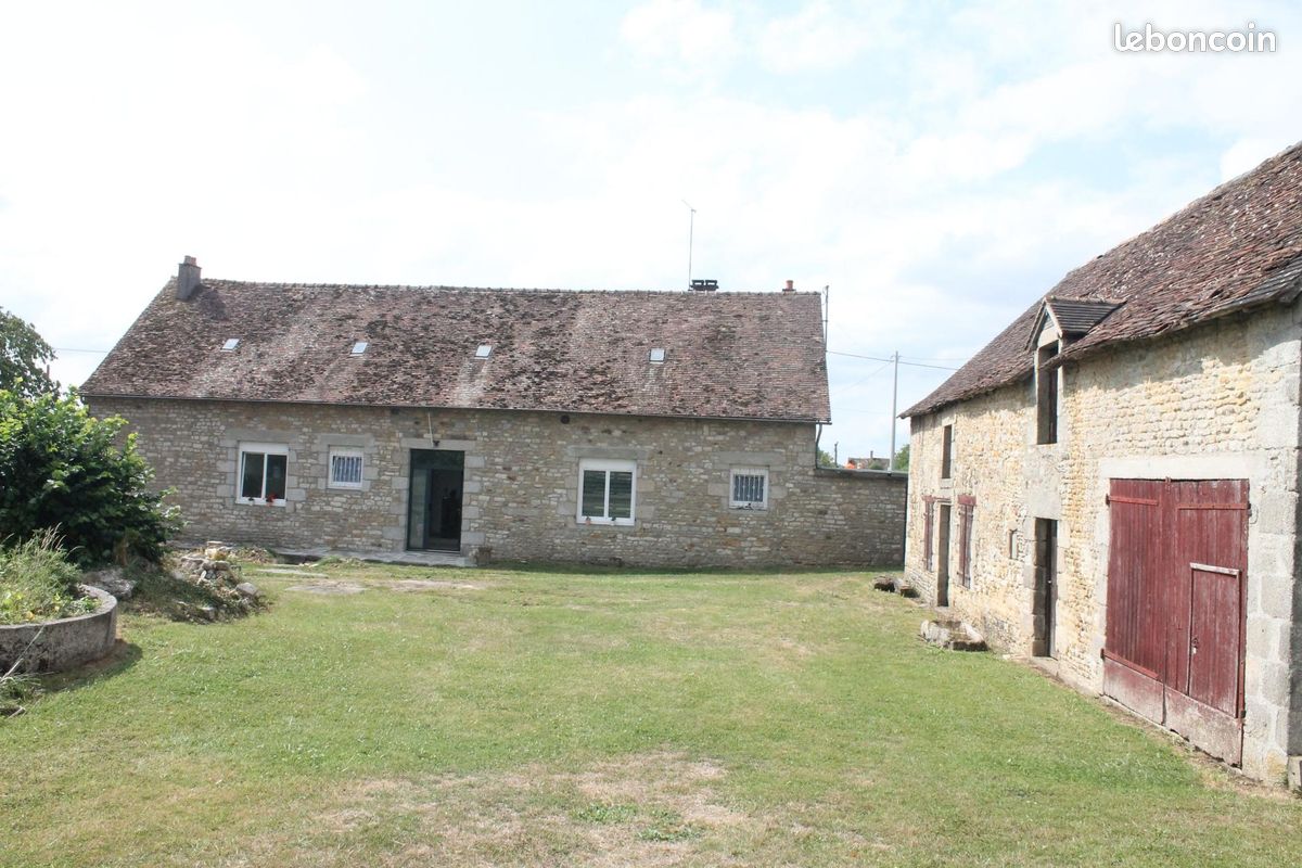 Casa de 4 dormitorios en Orne, France No. 356544