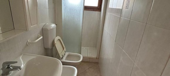 5 bedrooms Apartment in Comacchio, Italy No. 381579 5