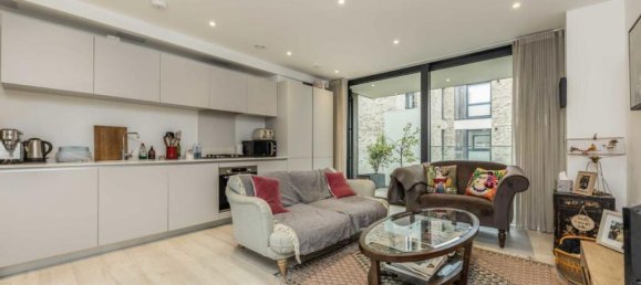 2 bedrooms Apartment in Surbiton, United Kingdom No. 10257 7