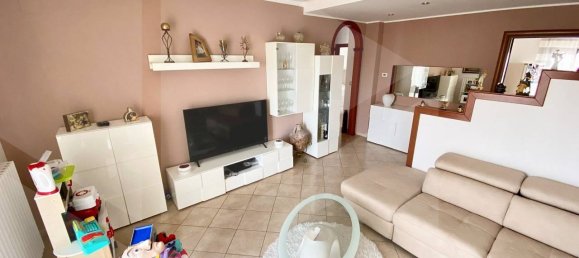 3 rooms Apartment in Molfetta, Italy No. 24100 8