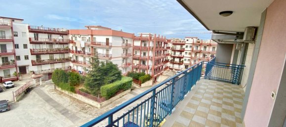 3 rooms Apartment in Molfetta, Italy No. 24100 16