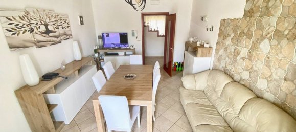 3 rooms Apartment in Molfetta, Italy No. 24100 9