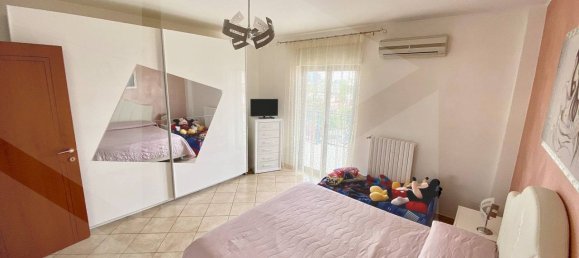 3 rooms Apartment in Molfetta, Italy No. 24100 22