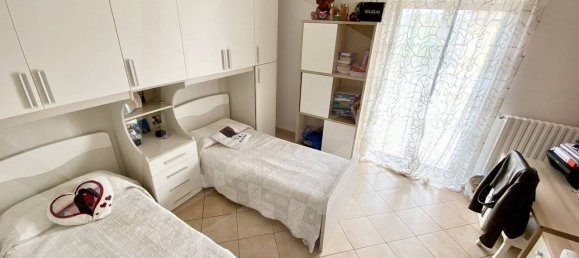 3 rooms Apartment in Molfetta, Italy No. 24100 30