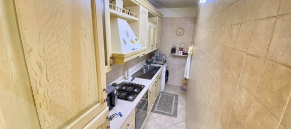 3 rooms Apartment in Molfetta, Italy No. 24100 20