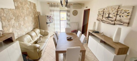 3 rooms Apartment in Molfetta, Italy No. 24100 3