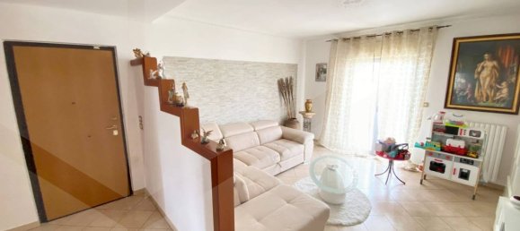 3 rooms Apartment in Molfetta, Italy No. 24100 2
