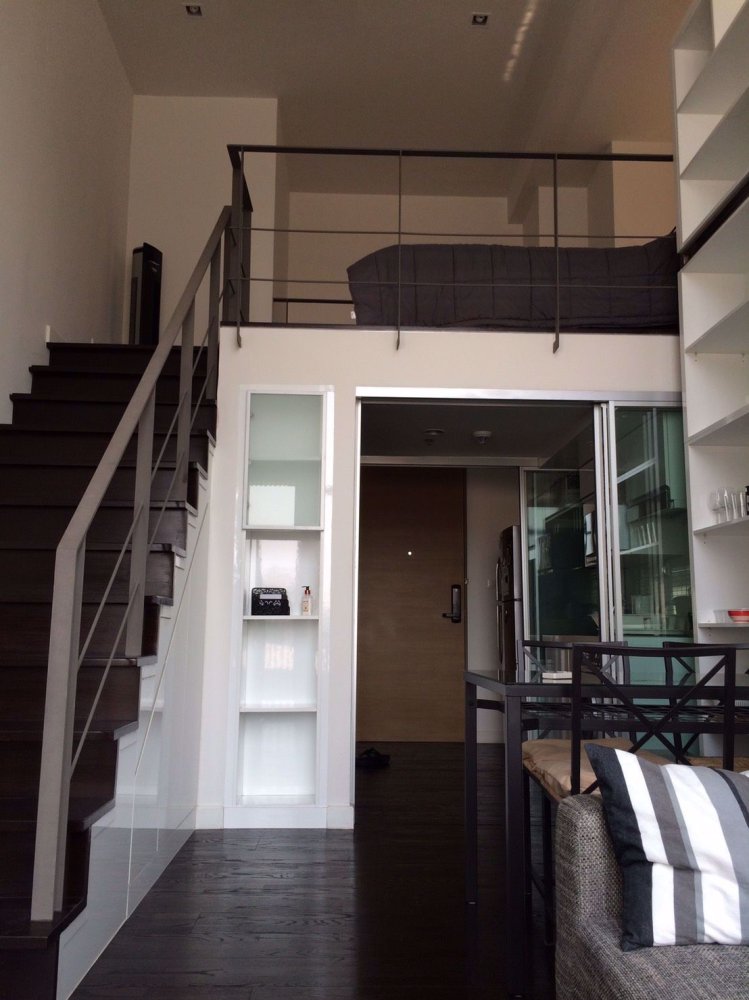 1 bedroom Duplex in Khlong Toei, Thailand No. 9770